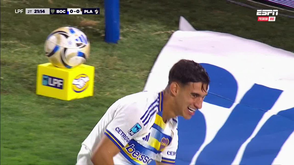 📹GONZALO GELINI en la primera que tuvo, CASI pone el 1-0! Buen centro de #Blanco.