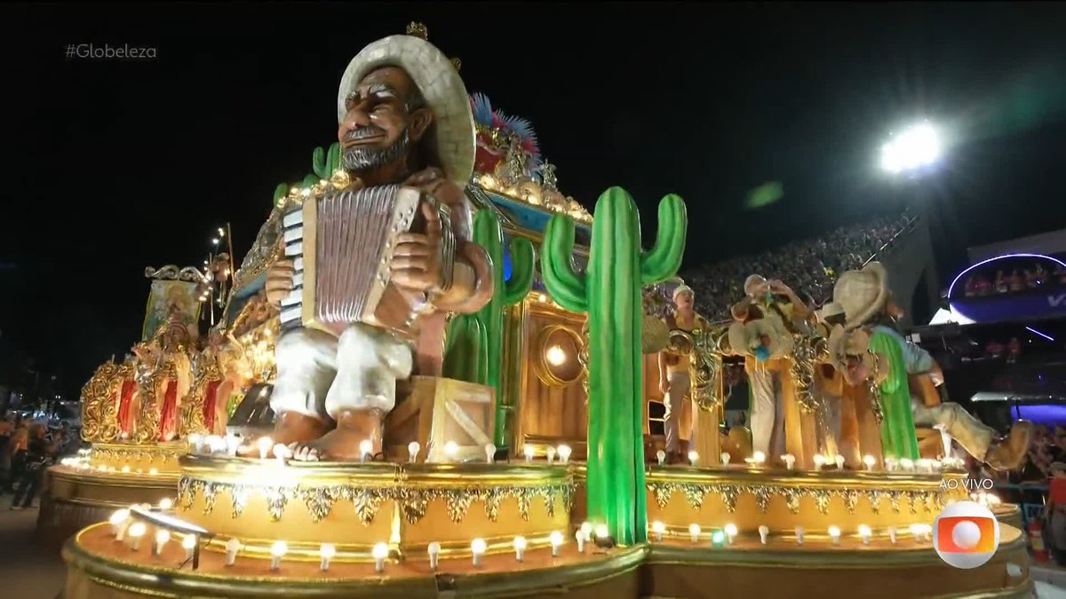 o segundo carro da Niterói cheio de detalhes ✨💙🤍 #Globeleza