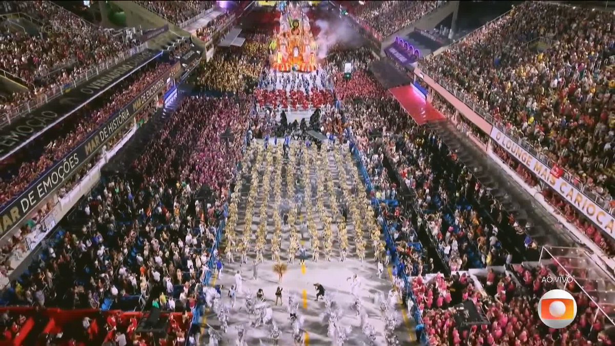 ✨ tapete cromático ✨ da Niterói 💙🤍 tá lindo! #Globeleza