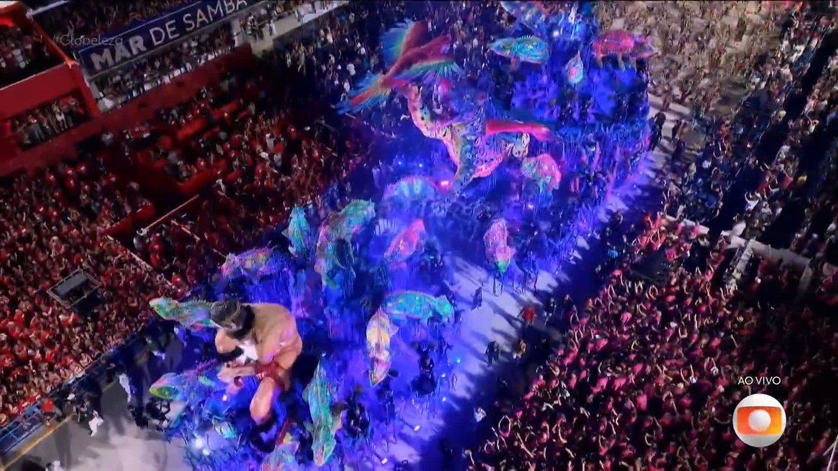 😮 gente que arrasooooo esse abre-alas da Imperatriz #Globeleza