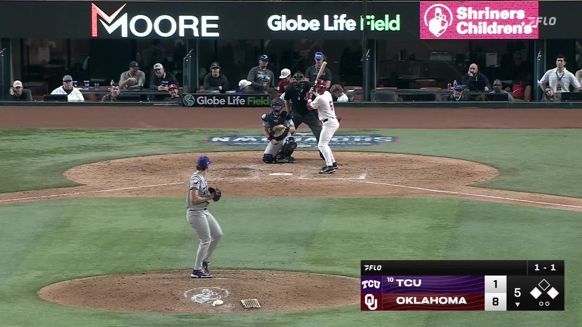#Oklahoma has been terrific in every phase of the game this weekend in Arlington. Lineup has impressive balance and the arms have looked top notch as well. Statement made by Oklahoma Baseball, up 11-1 on TCU.