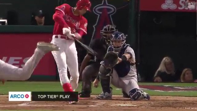 MLB日本選手:1年目成績！ 【本塁打】 1位:大谷翔平 22HR 2位:城島健司 18HR 3位:松井秀喜 16HR 4位:井口資仁 15HR 4位:吉田正尚 15HR 6位:鈴木誠也 14HR 【打率】 1位:イチロー .350 2位:城島健司 .291 3位:吉田正尚 .289 4位:青木宣親 .288 5位:松井秀喜 .287 【OPS】 1位:大谷翔平 .925 2位:イチロー .838 3位:松井秀喜 .788 4位:青木宣親 .787 5位:城島健司 .783 🎥MLB
