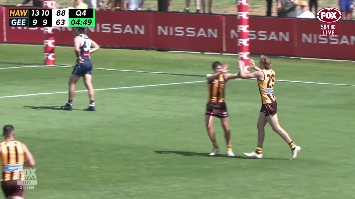 This run-up remind you of a former forward? 2025 draftee Aidan Schubert with a tidy set-shot finish 📺 Watch #AFLPreseason on Ch.504 or stream on Kayo: ✍️ BLOG