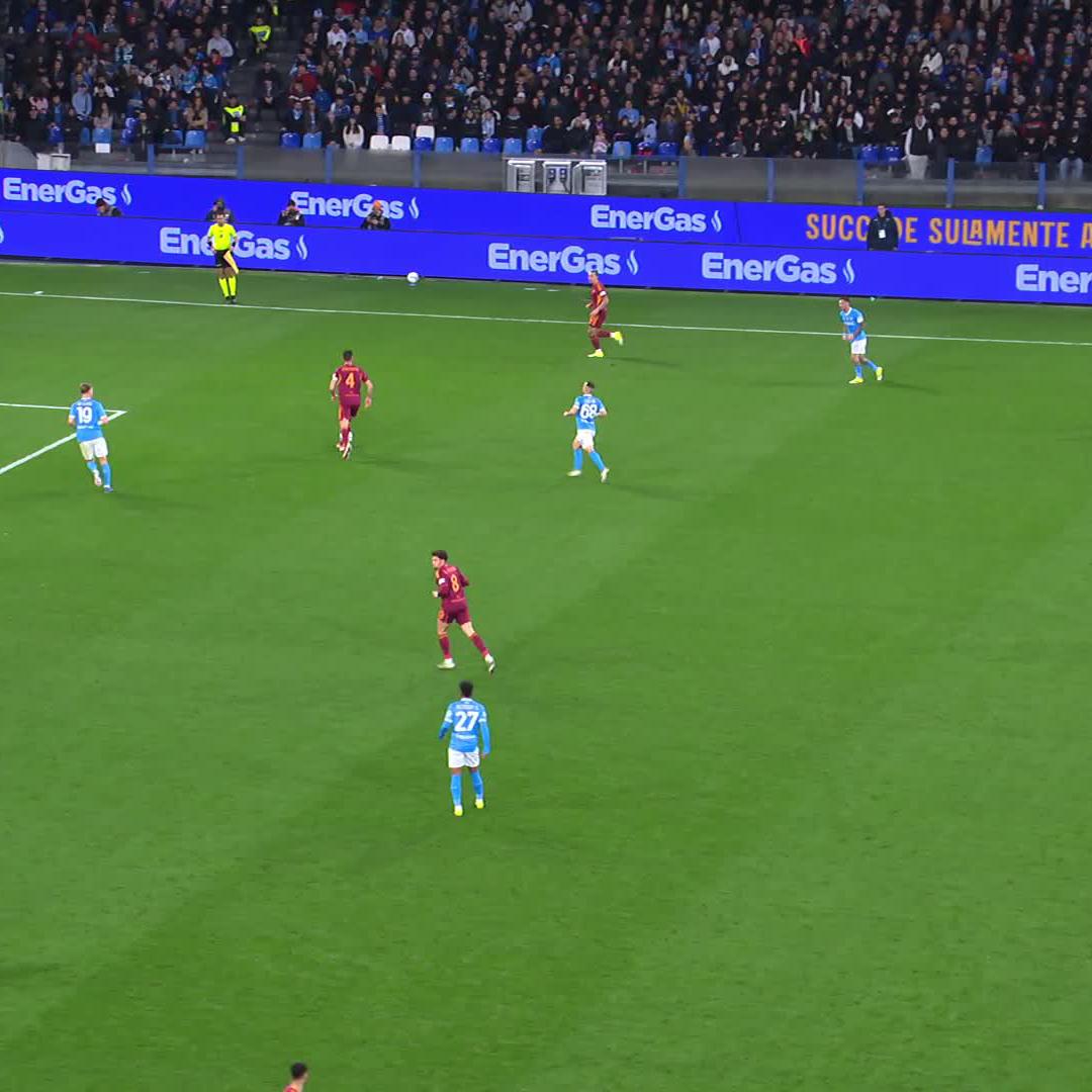Il primo gol di Alisson in #SerieAEnilive 💎 #NapoliRoma