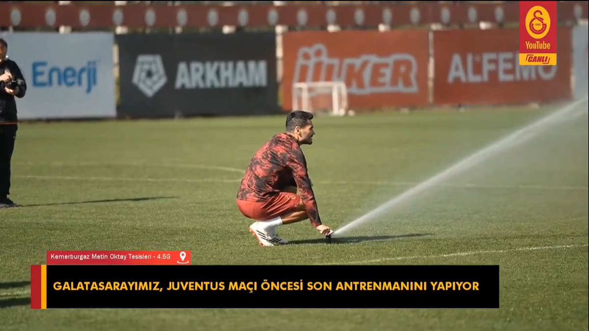 🙂 Juventus maçı öncesi yapılan son idmanda Wesley Sneijder hatırlandı...