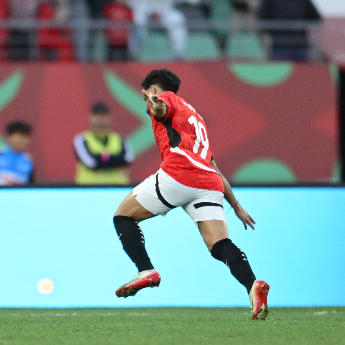 Curled it effortlessly and it kissed the top bins. Marwan Attia. 🇪🇬 #TotalEnergiesAFCON2025