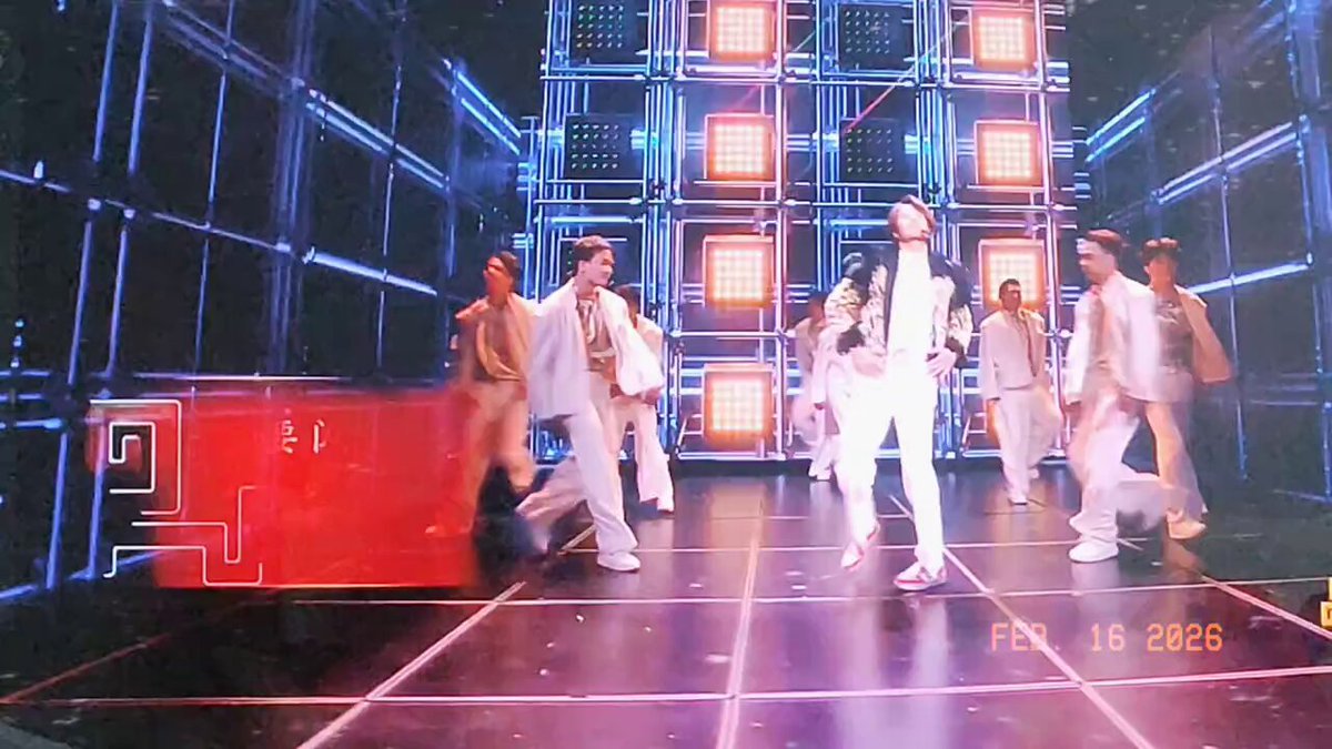3rd Gala appearance for #Henan youth #Yibo, sharing the stage with a LEGEND! 👑 #AaronKwok &amp; #WangYibo bring the heat with their iconic collab. #SpringFestivalGala2026 #WangYibo #AaronKwok #ChineseNewYear2026 #SpringFestival