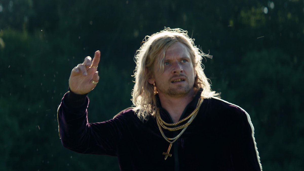 EXCLUSIVE deleted scene from 28 Years Later: The Bone Temple showing Sir Lord Jimmy Crystal (Jack O’Connell) and Dr. Ian Kelson (Ralph Fiennes) parting ways just as the infected Alpha Samson (Chi Lewis-Parry) arrives, from Sony Pics at Home