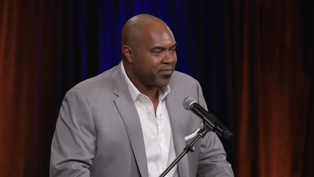 "I didn't know he wore 50 here, and so I had to choose another number... so I chose 51." 😄 Kevin Hardy recalls sharing a jersey number with the late Illinois Football and Chicago Bears legend Dick Butkus 👇 Watch the Butkus Award Show tonight at 7:30 PM ET / 4:30 PM PT on BTN 📺