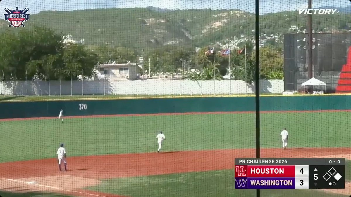 ADIOS PELOTA 👋 Xavier Perez CRUSHES our first homer of the season 💥