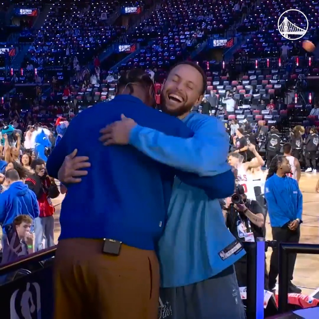 Still thinking about Stephen putting on a SHOW before the All-Star Game 🤯