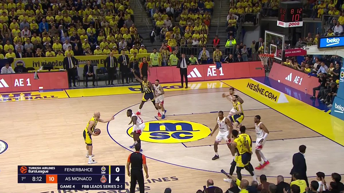 💥 Nigel Hayes-Davis: "Fenerbahçe için elimden gelen her şeyi verdim, yapabileceğimin en iyisini yaptığımı düşünüyorum. Umarım bunu takdir etmişlerdir ve keyif almışlardır. Şimdi hayatımda ve basketbol kariyerimde yeni bir sayfa başlıyor.”