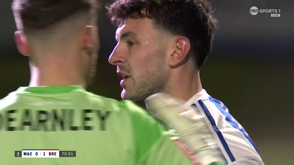 An unfortunate moment for Macclesfield as Brentford take the lead through an own goal ⚽️ 📺 TNT Sports &amp; discovery+ UK