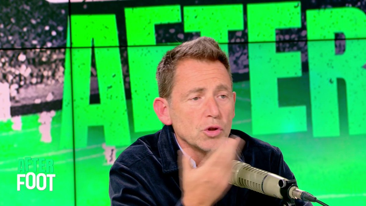 🔵⚪️ "Il faut absolument que quelqu'un parle", pense Daniel Riolo. "24h après le départ de Benatia, Longoria n'a toujours pas pris la parole. Ça commence à devenir insupportable"