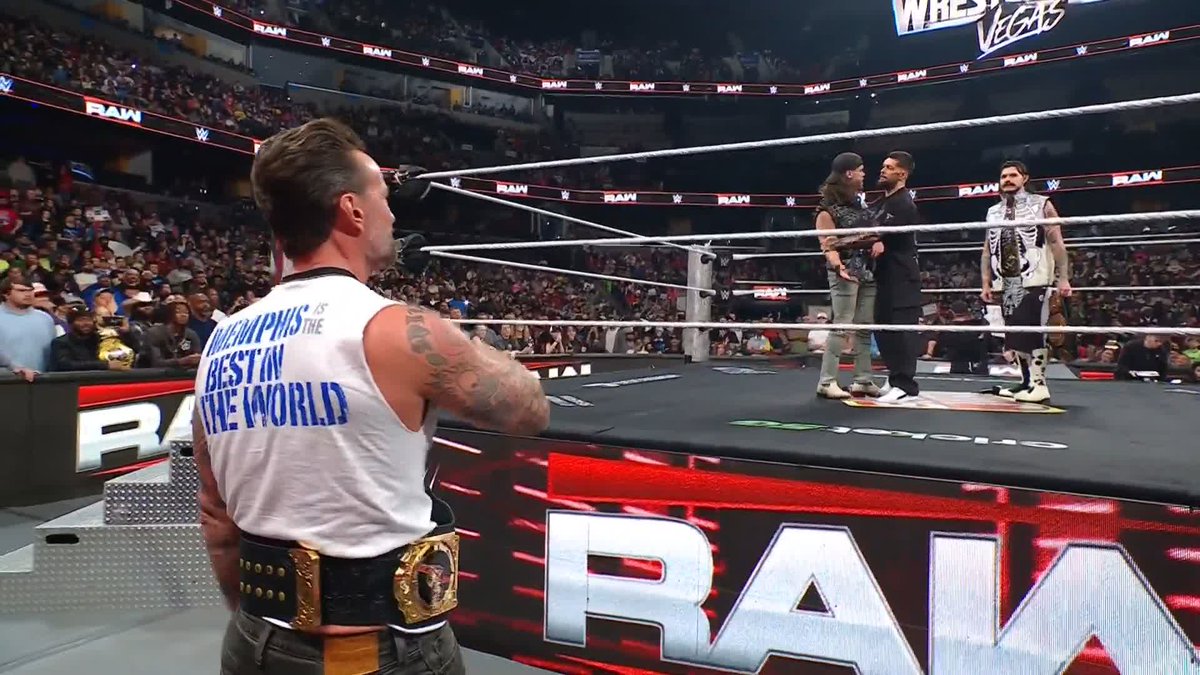 "You did it by yourself." 😲 player/coach is sick of seeing Finn Bálor in The Judgment Day!