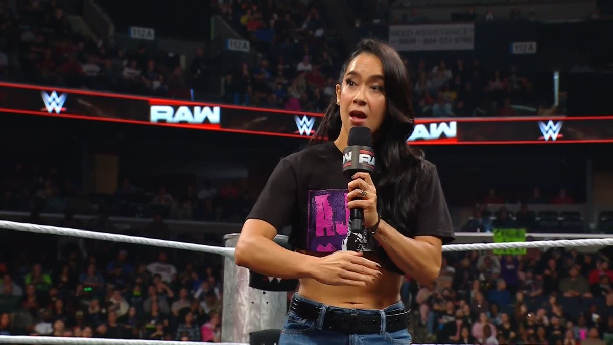 "SWING BECKY" 👀 AJ Mendez is clearly in the head of Rebecca Quin!
