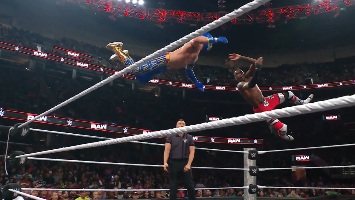 We're still not over this OG Cutter Je’Von Evans 😮‍💨