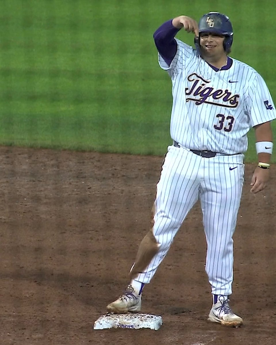 ZACH YORKE STOLEN BASE. ELECTRIC ⚡ LSU Baseball