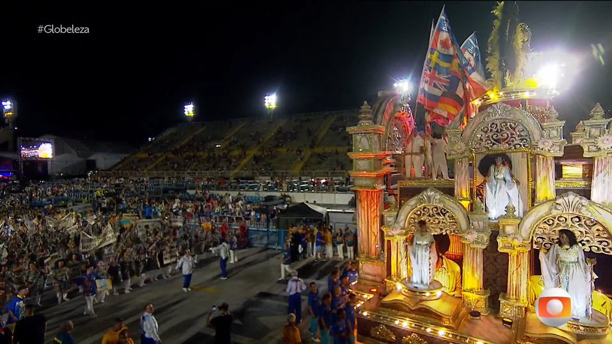 "Meu sonho era ter bolotas. Chora, Escobar. Eu sou uma flor. Chora, Karine!!! Eu tenho balões!!!!!" (Milton Cunha) #Globeleza