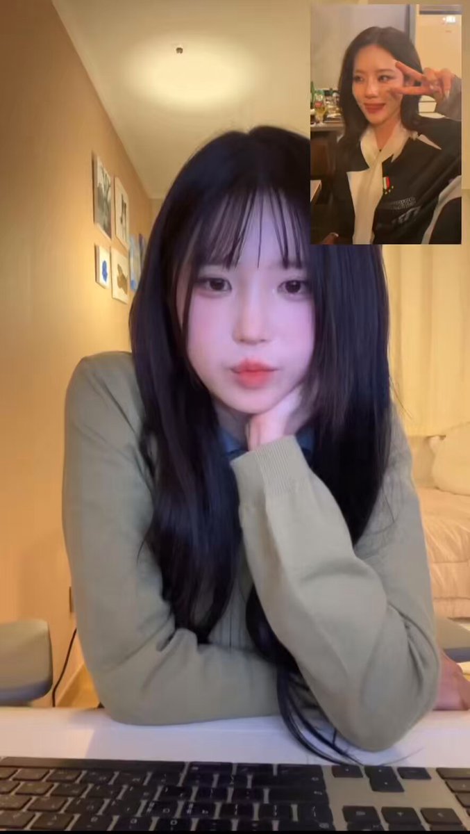 술자리 간 여친한테 영통 걸었더니 받는 건 다른 사람이고 정작 여친은 만취해서 애교나 부리고 있고 주변에선 귀엽다 난리고 우리 지어니 귀여운 건 내가 제일 잘 아는데… 다른 사람이 그러니까 기분 안 좋아져서 괜히 노랫 소리나 키우는 송햐영..