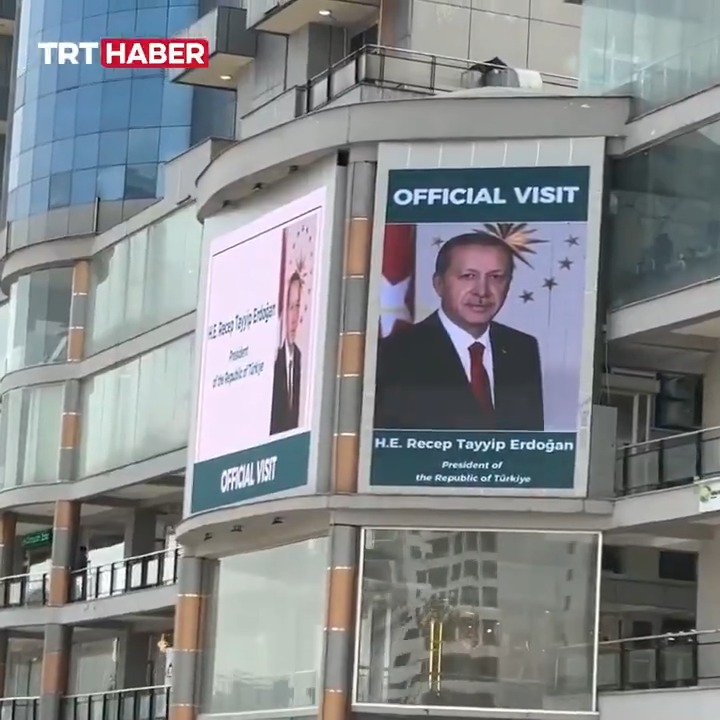 🇹🇷🇪🇹“Etiyopya’ya hoş geldiniz” Etiyopya’nın başkenti Addis Ababa sokaklarında Cumhurbaşkanı Erdoğan için sıcak karşılama...