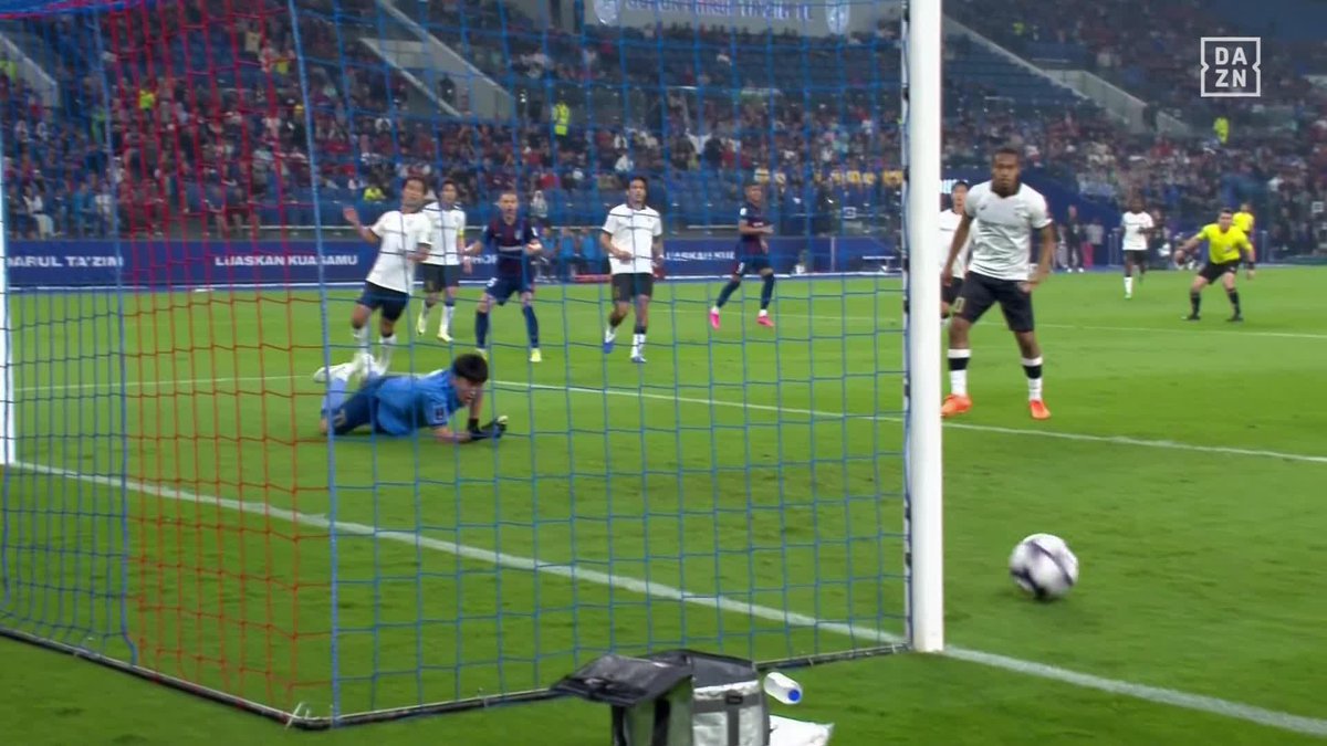 流石のセービング カタールW杯の守護神・権田修一 指先で触れるビッグセーブ 🏆ACLエリート第8節 🆚ジョホール×神戸 📺DAZN LIVE配信中 #ACLElite #だったらDAZN