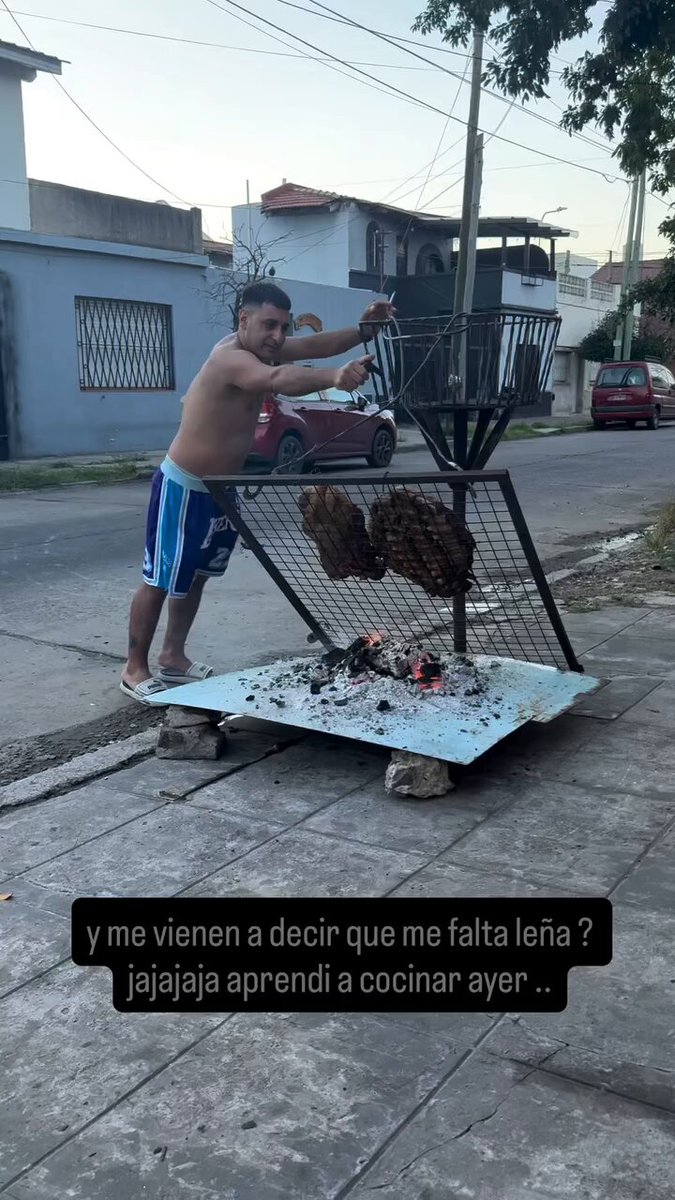 🥩Kukardos hacen ASADO en PLENA CALLE 🤬 ➡️Opiniones⁉️