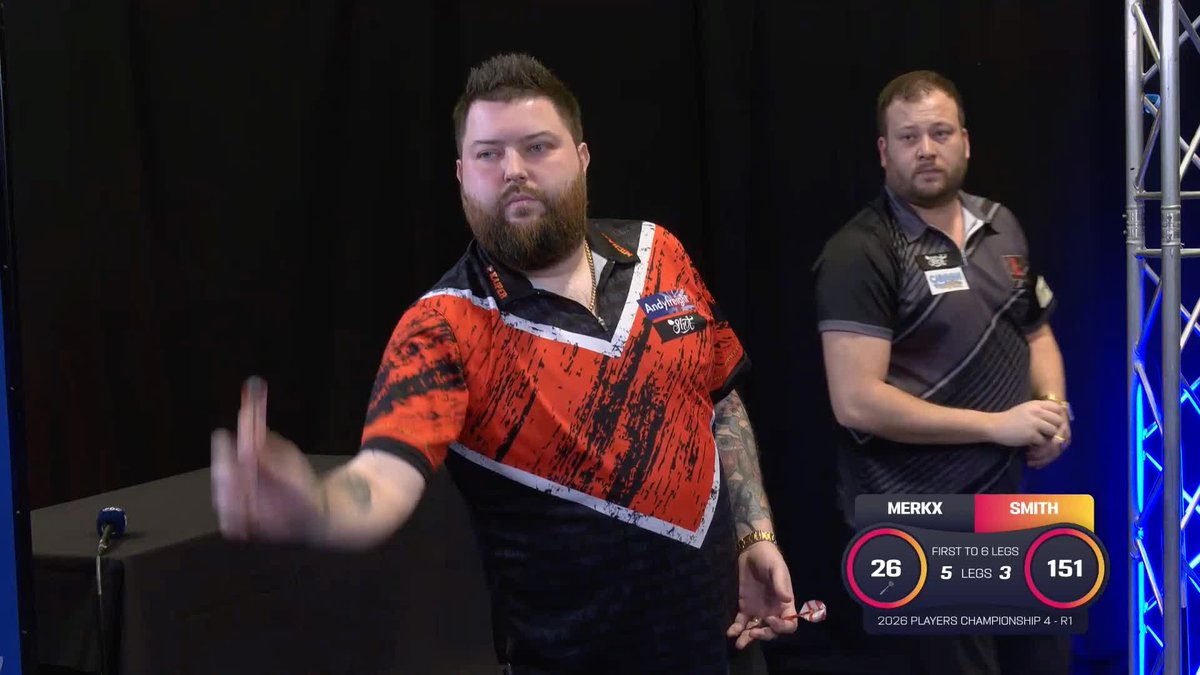 TALK ABOUT A SKINSAVER 😮‍💨 Michael Smith takes out a MASSIVE 151 checkout to stay alive against Alexander Merkx, who would have returned to the oche with three match darts! 📺 #PC4