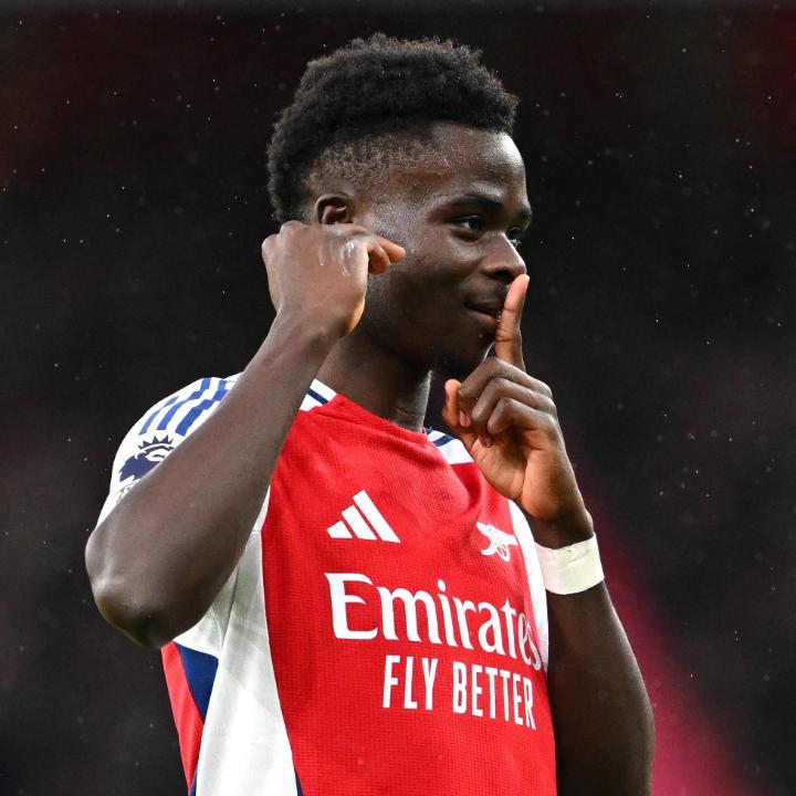 🚨 𝐁𝐑𝐄𝐀𝐊𝐈𝐍𝐆: Saka has signed a new contract with Arsenal until 2031. [Sami Mokbel]