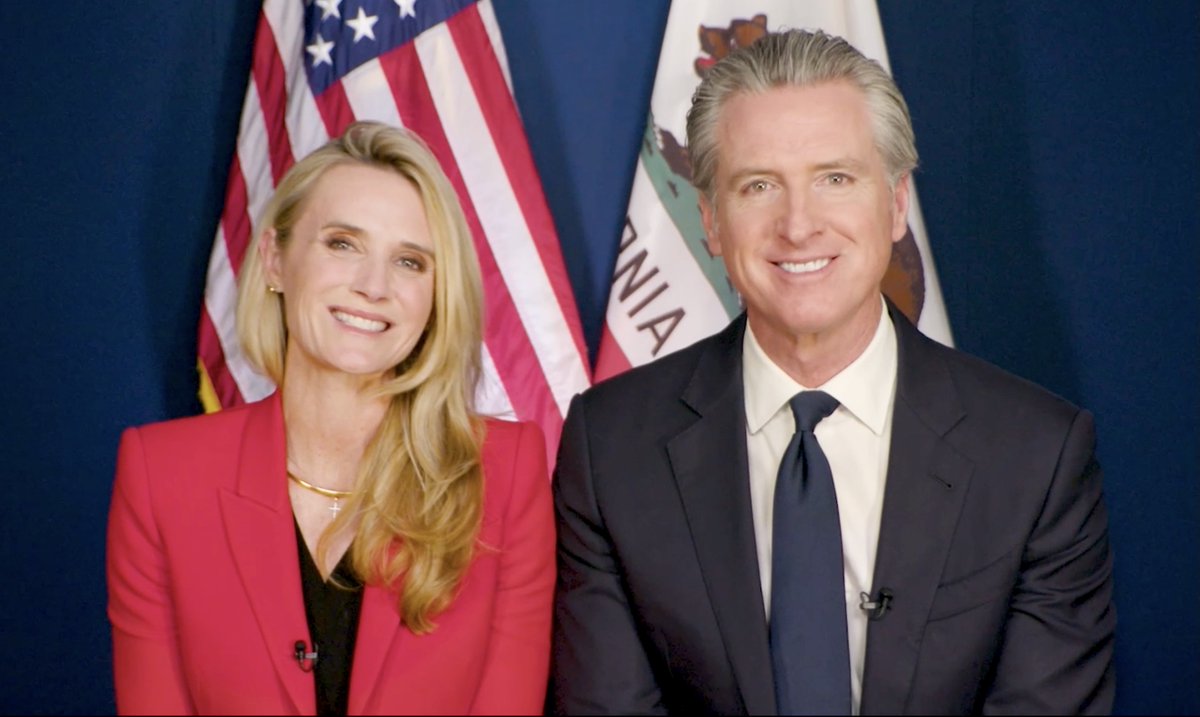Happy Lunar New Year, California! 🧧🐎 California would not be California without our Asian American community. We're wishing you abundance, prosperity, good health, and happiness in the new year. Gong hei fat choy!