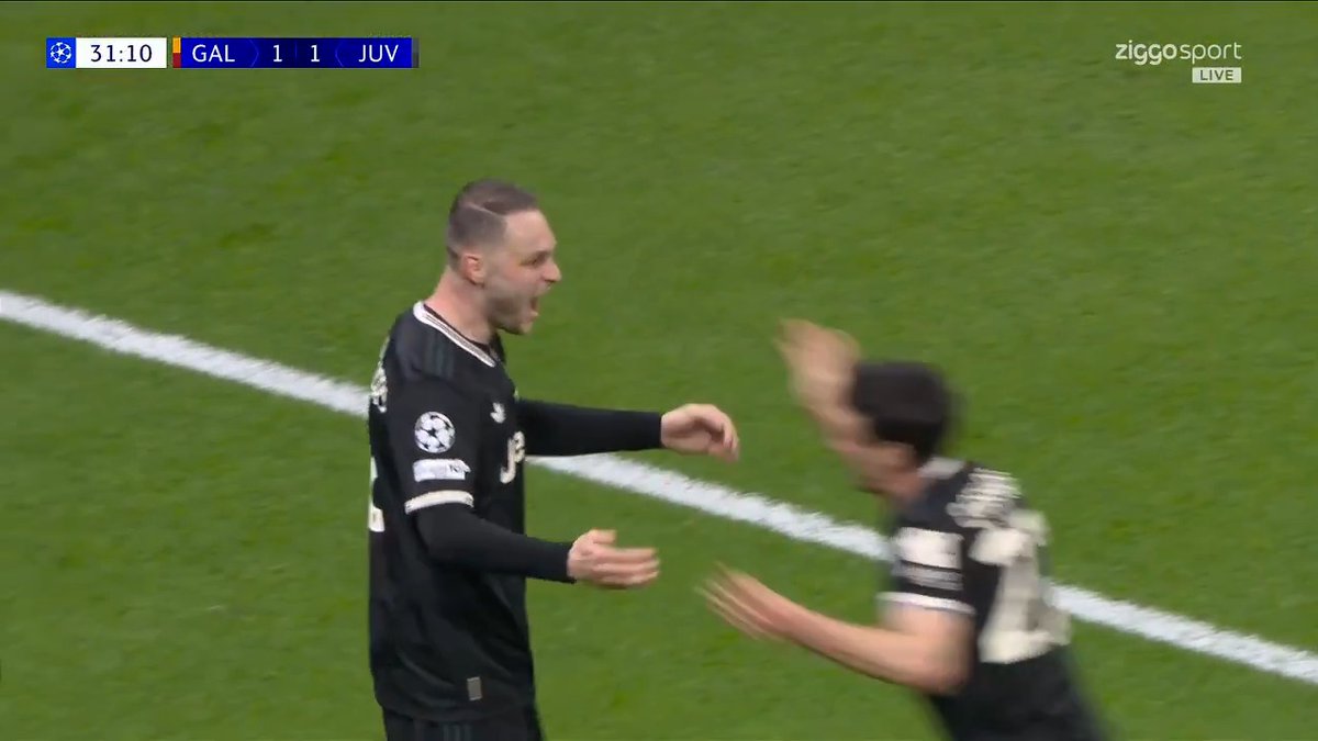 𝐙𝐎𝐎𝐎 Teun 🤯🤯 Wat een heerlijke tweede goal van de Nederlander ⚡️ #ZiggoSport #UCL #GALJUV