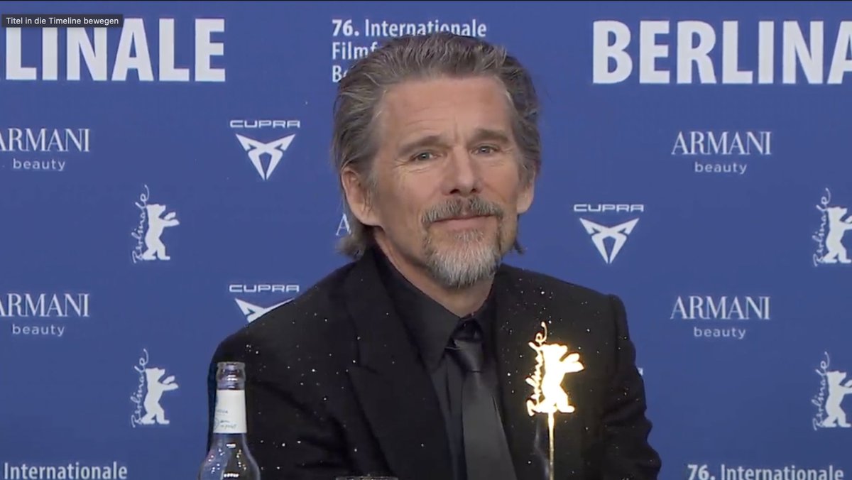 I asked actor Ethan Hawke about famous artists responsibility in fighting fascism which is the enemy of artistic freedom. He didn't seem to want to engage at first but eventually said: "Anything that fights fascism I'm all for" #Berlinale