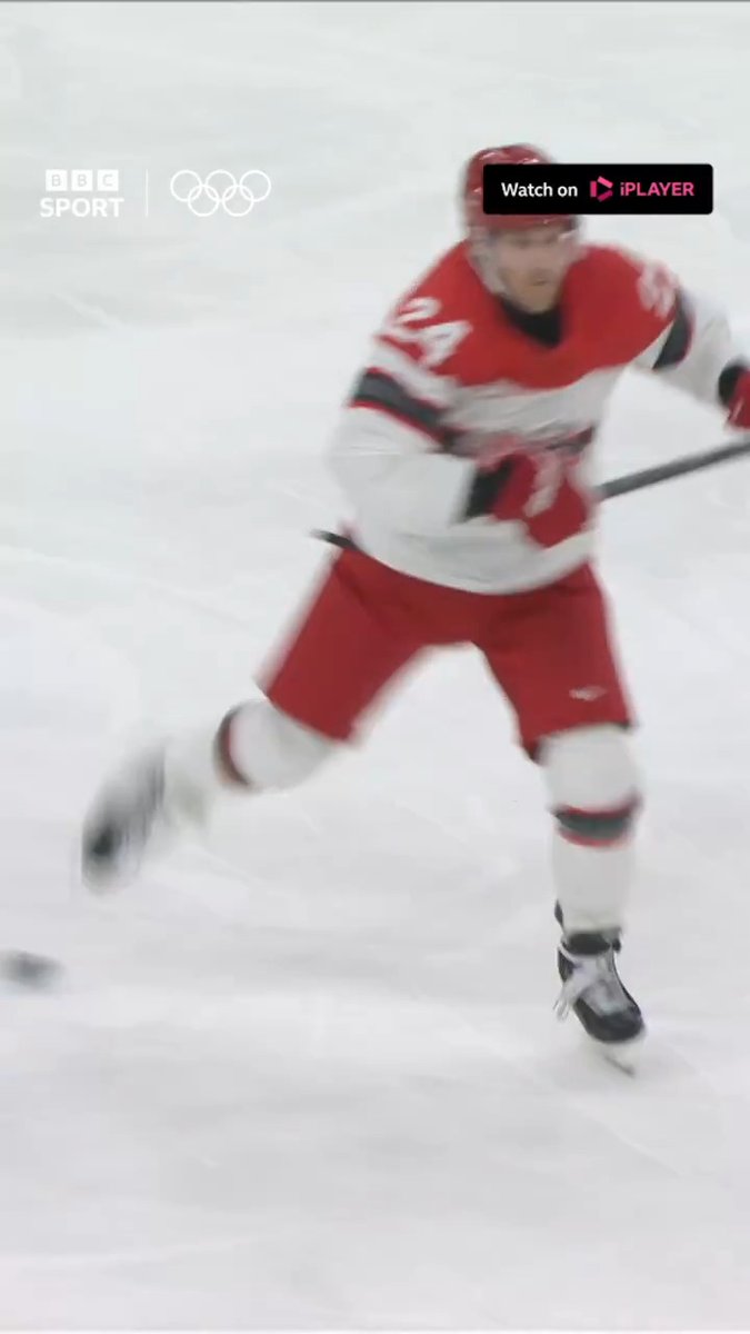 A backheel on ice! 😲