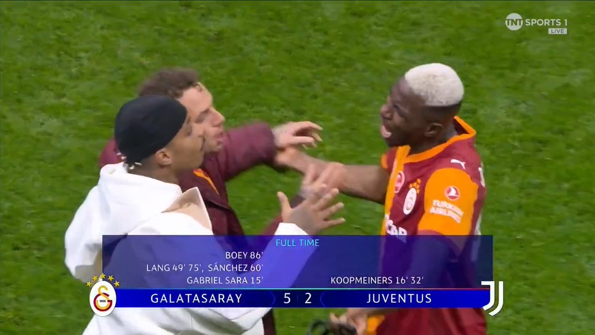 Victor Osimhen looked frustrated despite Galatasaray’s 5-2 win 🫤 TNT Sports &amp; discovery+ UK