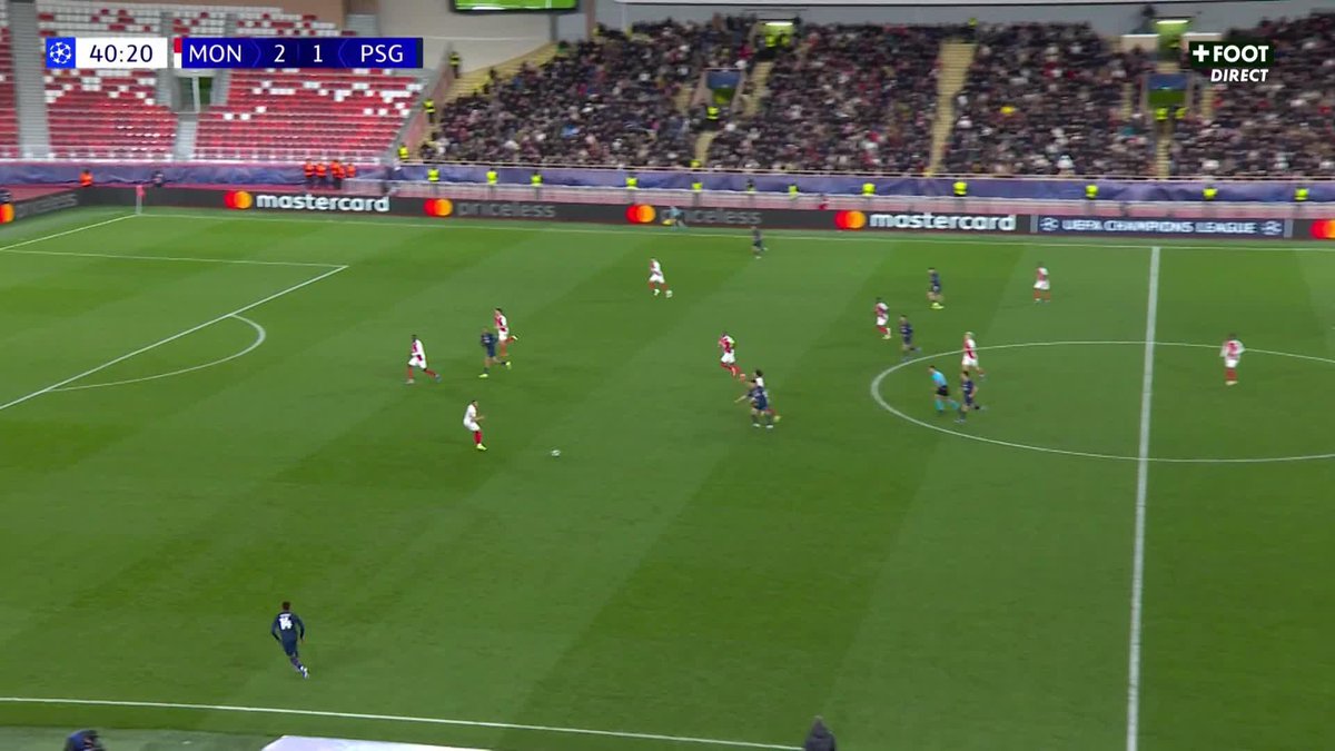 ⚽️ 𝗣𝗔𝗥𝗜𝗦 𝗟𝗔𝗡𝗖𝗘 𝗦𝗔 𝗥𝗘́𝗩𝗢𝗟𝗧𝗘 ! 𝗗𝗢𝗨𝗘́ 🇫🇷 𝗔 𝗥𝗘́𝗩𝗘𝗜𝗟𝗟𝗘́ 𝗦𝗢𝗡 𝗘́𝗤𝗨𝗜𝗣𝗘 !!! ❤️💙 Le PSG égalise à Monaco grâce à Achraf Hakimi 🇲🇦. 🎥 CANAL+ Foot
