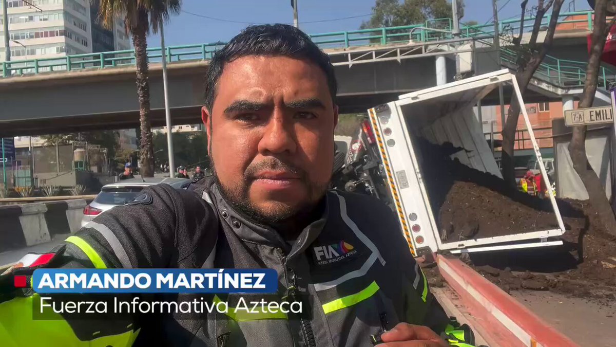 #Almomento | Se registra accidente en las obras de la ciclovía de Calzada de Tlalpan, en #CDMX El reporte de Armando Mtz Arg (PLATA11)