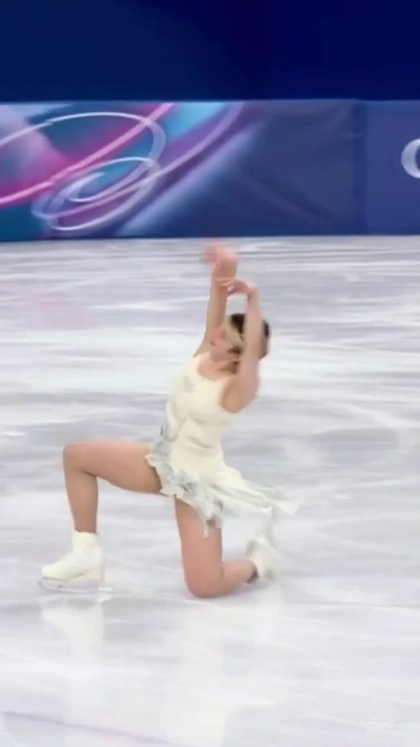 Alysa Liu with a dazzling display, watched on by the stars 🌟