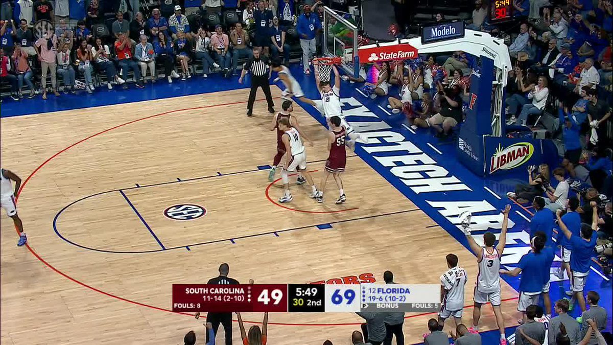 and the crowd goes WILD 📺 SECN