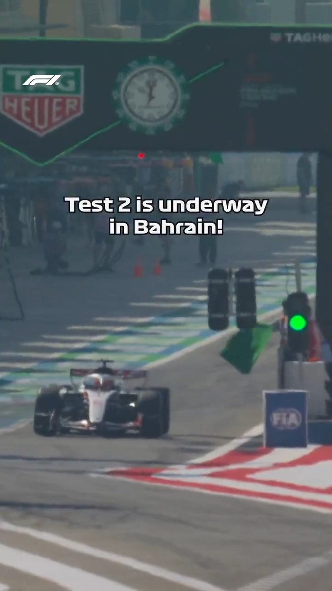 The pit lane is alive to the sound of F1 cars! 🔊🙌 #F1 #F1Testing