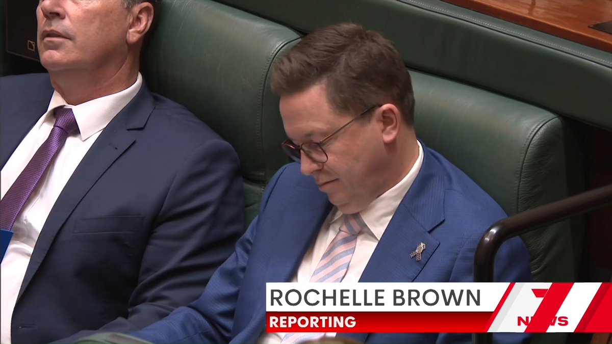 Only one in five Victorians now regard Jacinta Allan as their preferred premier, in a major blow to her re-election hopes. New polling shows voters are walking away from the two major parties as One Nation surges. Rochelle Brown