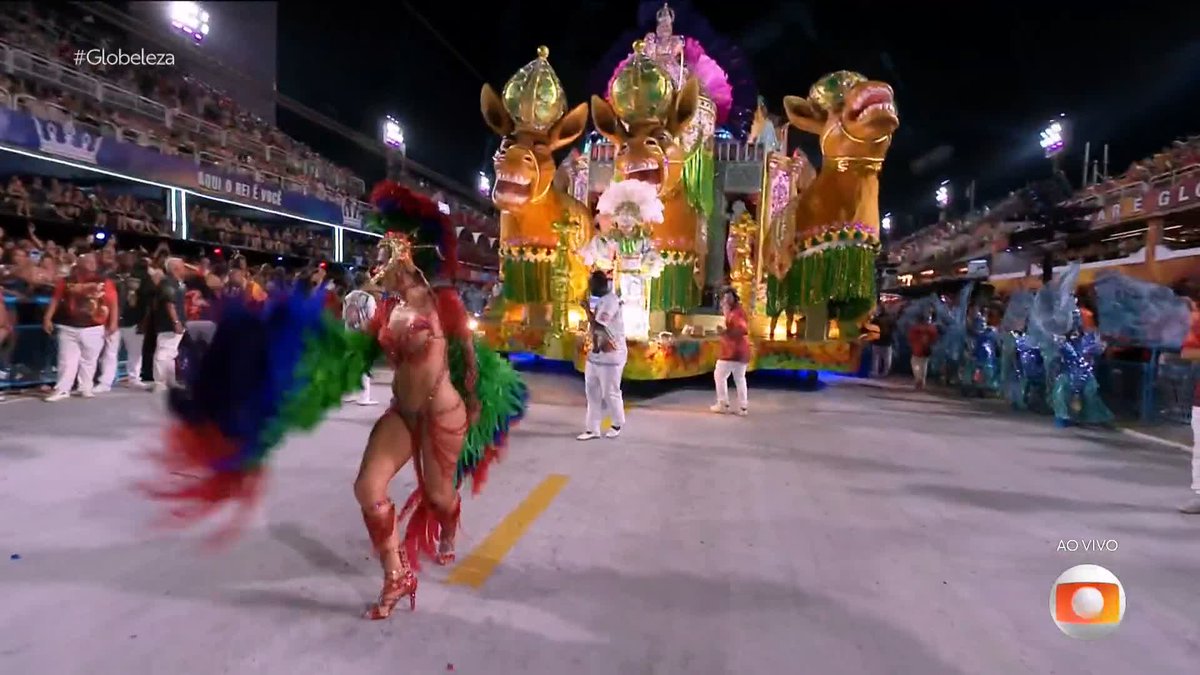 Lívia Andrade servindo samba! #Globeleza