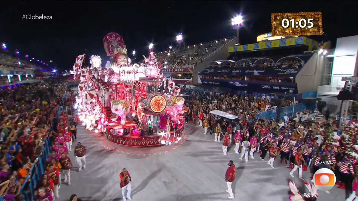 O Salgueiro vai encerrando seu desfile na Sapucaí. Gostaram da apresentação da escola? #Globeleza