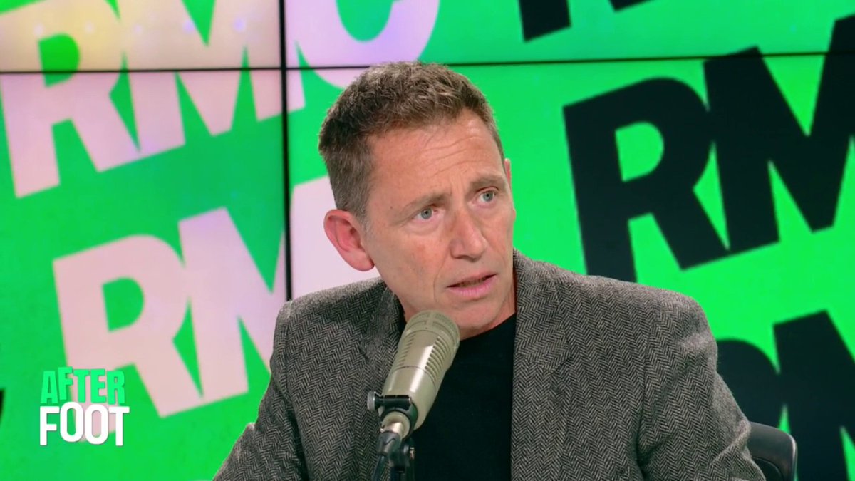 🗣️ Daniel Riolo sur les accusations de racisme de Vinicius contre Prestianni : "S'il a 100% dit ça, l'UEFA doit décider qu'il ne doit plus remettre les pieds sur un terrain" #RMCLive