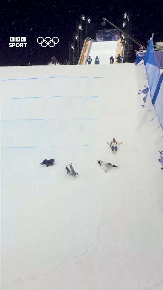 Big air or big slide? ⛷️🛝 The skiers' coaches raced down the 50m big air ramp in Livigno last night! #MilanoCortina2026 #WinterOlympics