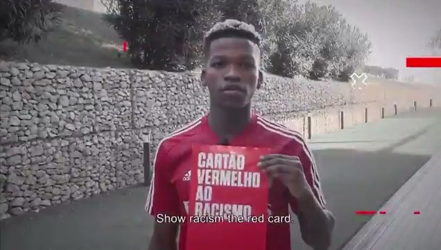 Atos isolados jamais farão o Benfica um clube racista. Quanto aos tais casos isolados é averiguar com a máxima responsabilidade e punir caso se comprove o racismo que neste clube tem de ser inadmissível.