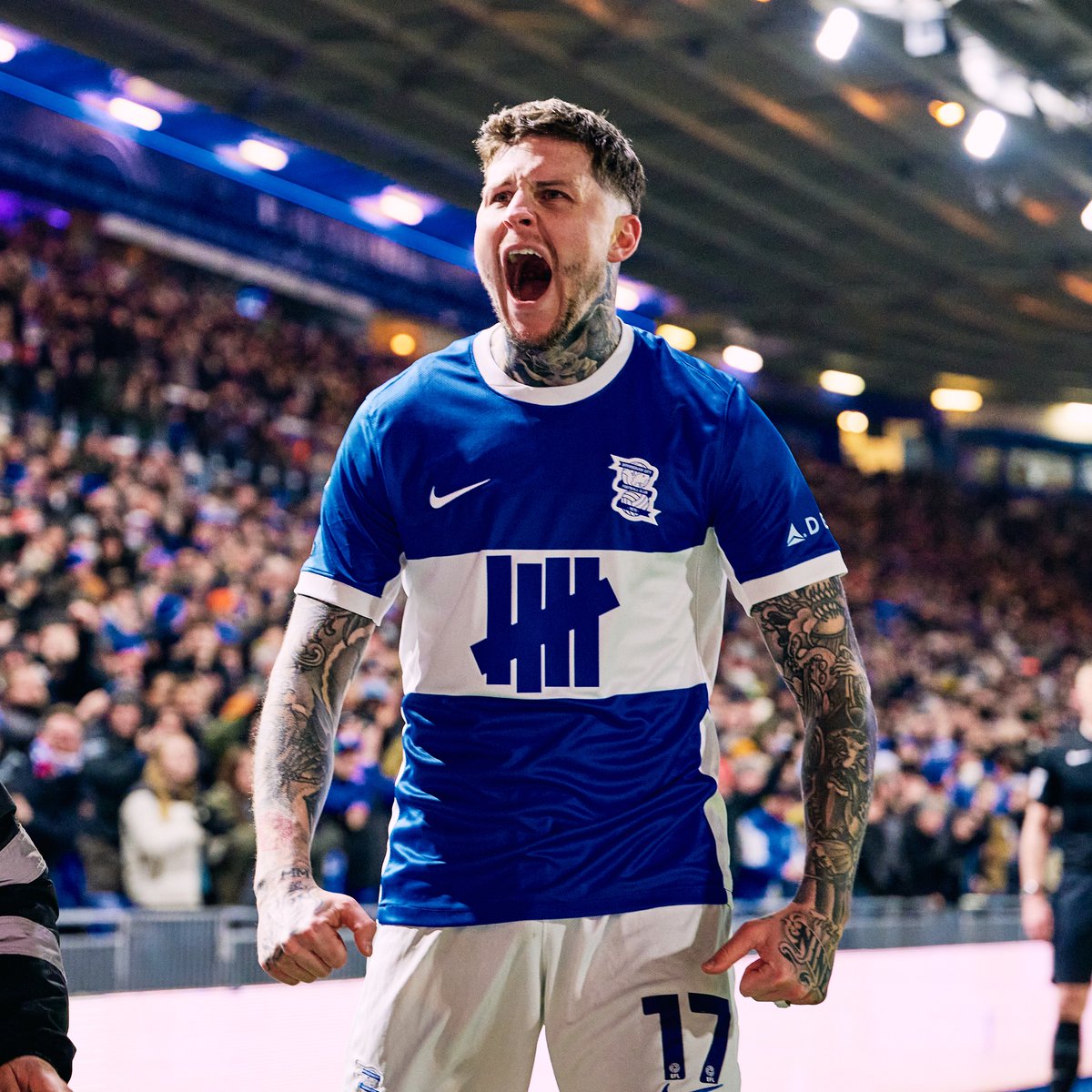 "Lyndon Dykes may have just sent Blues to Wembley!" 🤩 #OTD in 2025 we booked our spot in the Vertu Trophy final thanks to a Lyndon Dykes header in the 87th minute. 💥