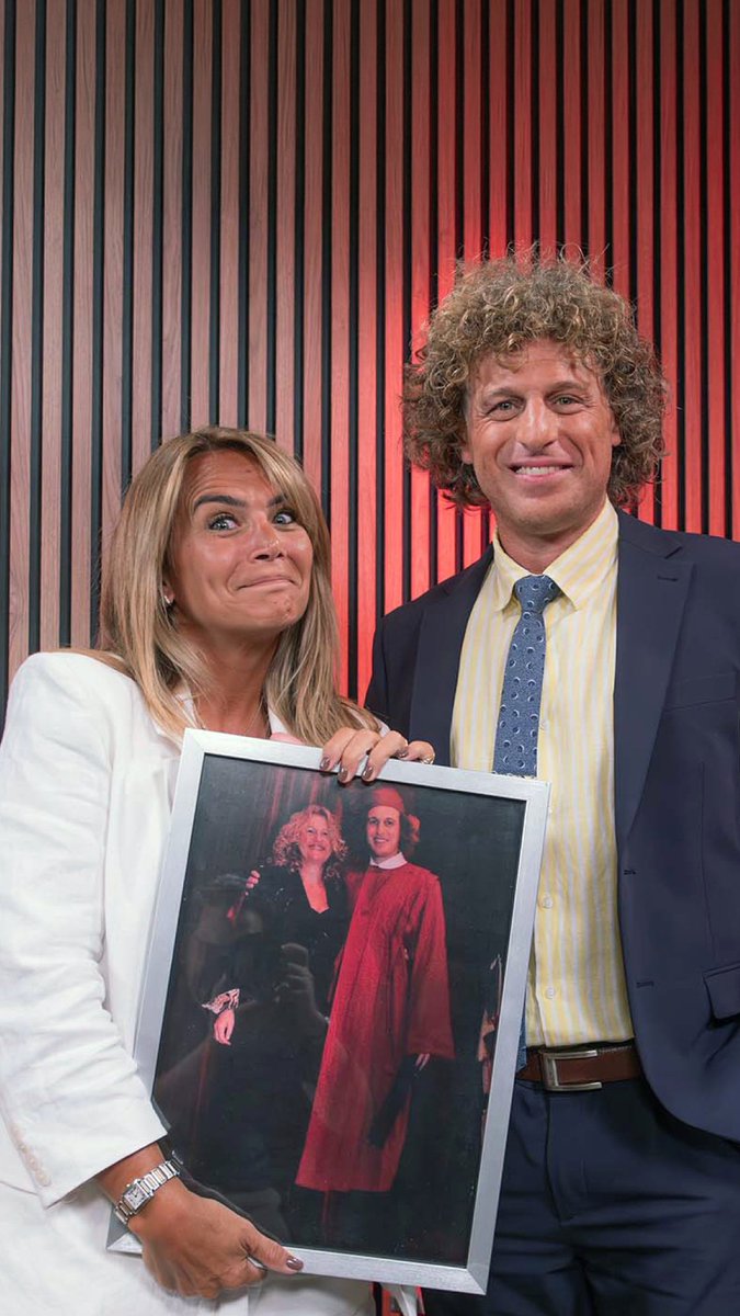 AMALIA GRANATA: “Una calentura le puede pasar a cualquiera” 📲 Mirá el episodio completo de #Desencriptados en nuestro canal de YouTube. 👉 Leé la nota acá