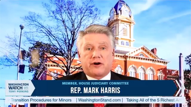 🚨Rep. Mark Harris just CALLED OUT Chuck Schumer HARD! “Schumer’s holding Homeland Security HOSTAGE to protect illegal aliens, and now over 270,000 government workers are about to MISS their paychecks!” Schumer and his comrades are to blame.