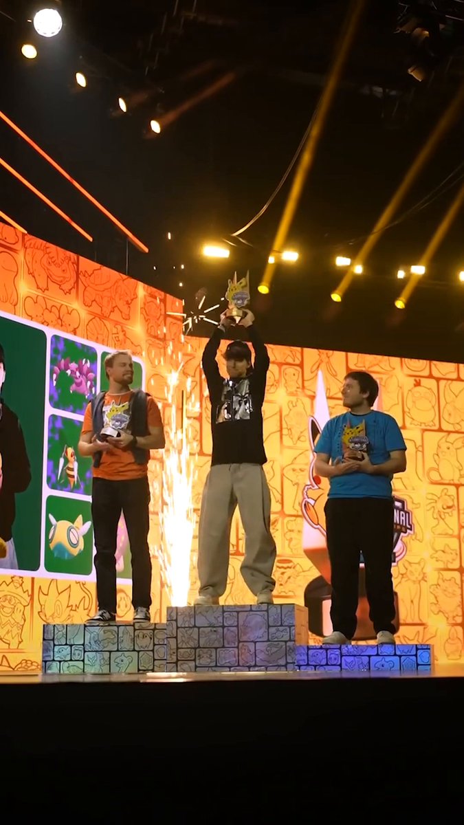 ¡¿Dos victorias consecutivas en el #PokemonEUIC y su quinto trofeo seguido?! ¡Un logro espectacular! ¡Enhorabuena al Campeón de Pokémon GO, P4T0M4N! 🏆