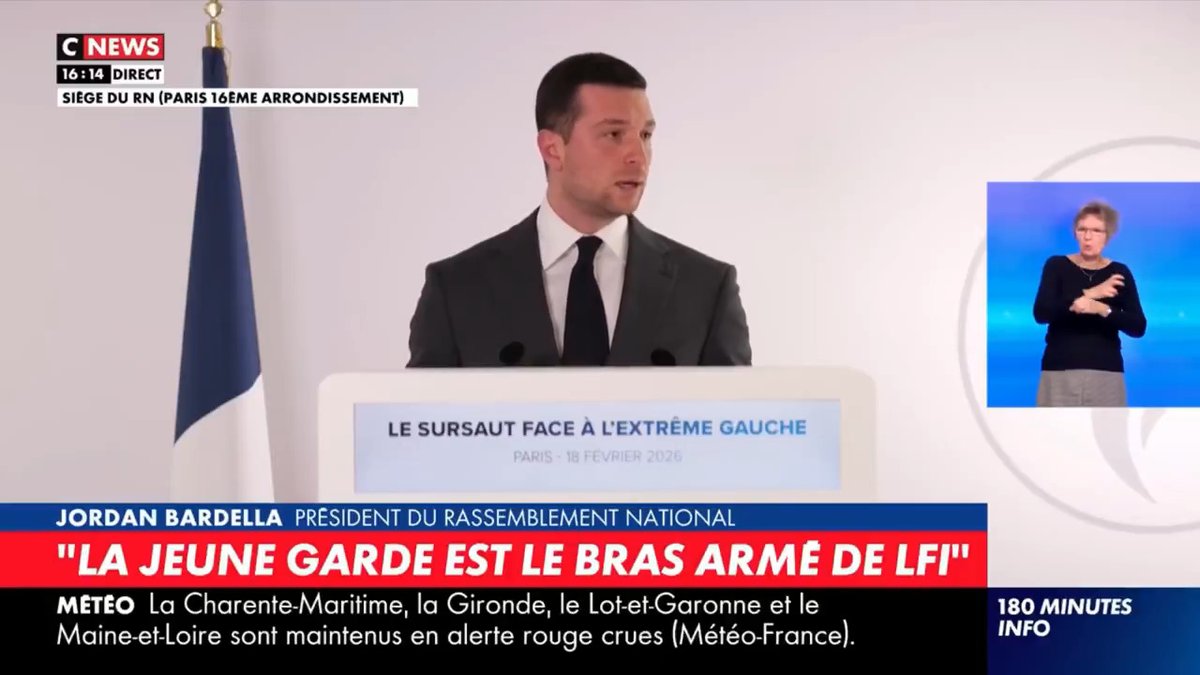 Nous réclamons la publication par l’État d’une liste d’organisations ou de groupuscules faisant peser un risque grave sur l’ordre public. Une telle liste permettrait d’interdire la présence des militants affiliés ou proches de tels groupes lors des manifestations.